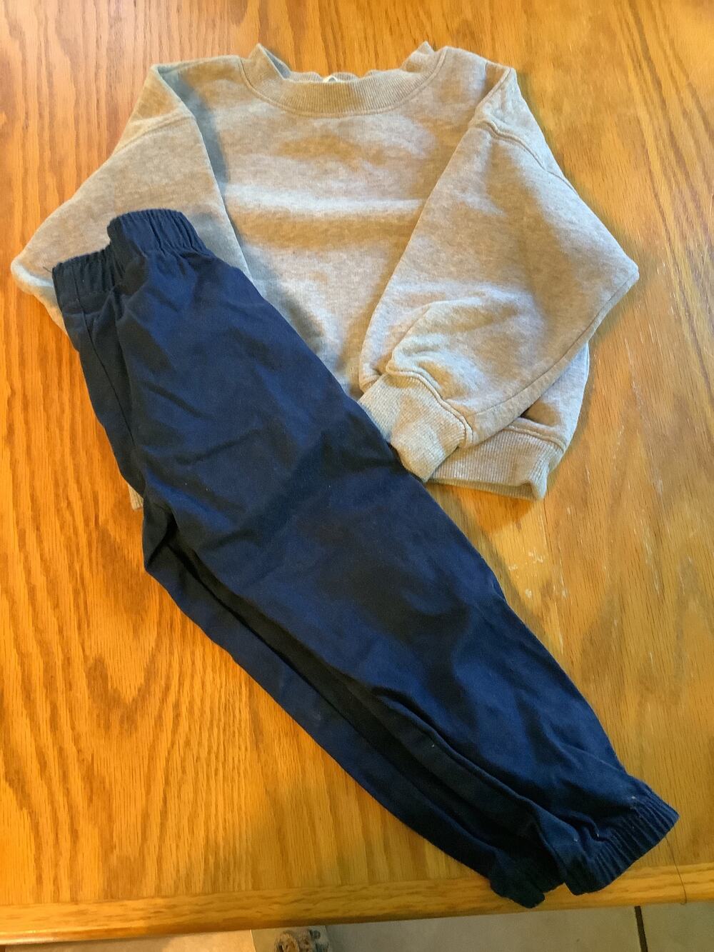 Toddle Boy's outfit 2 T